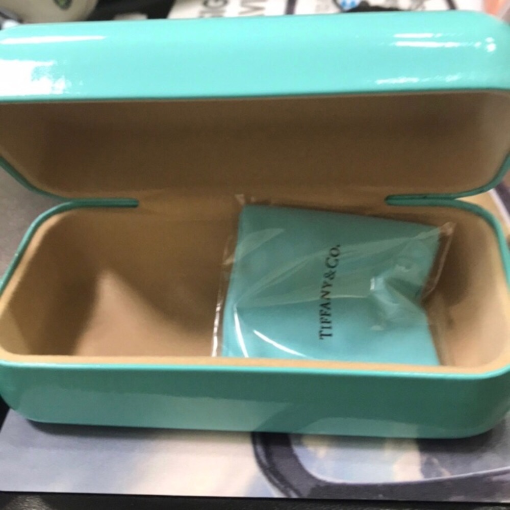 Tiffany sunglass case - Picture 3 of 4